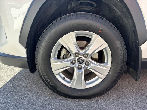 Used 2019 Toyota RAV4 XLE w/ All Weather Liner Package AWD/4WD image 11