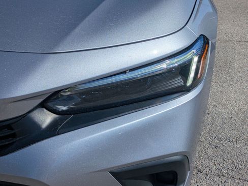 Used 2022 Honda Civic Sport image 13