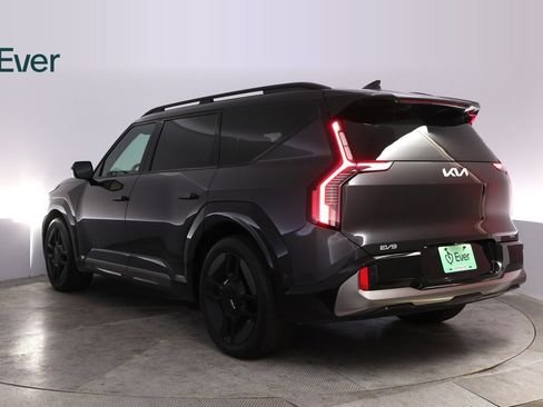 Used 2024 Kia EV9 GT-Line AWD/4WD image 17