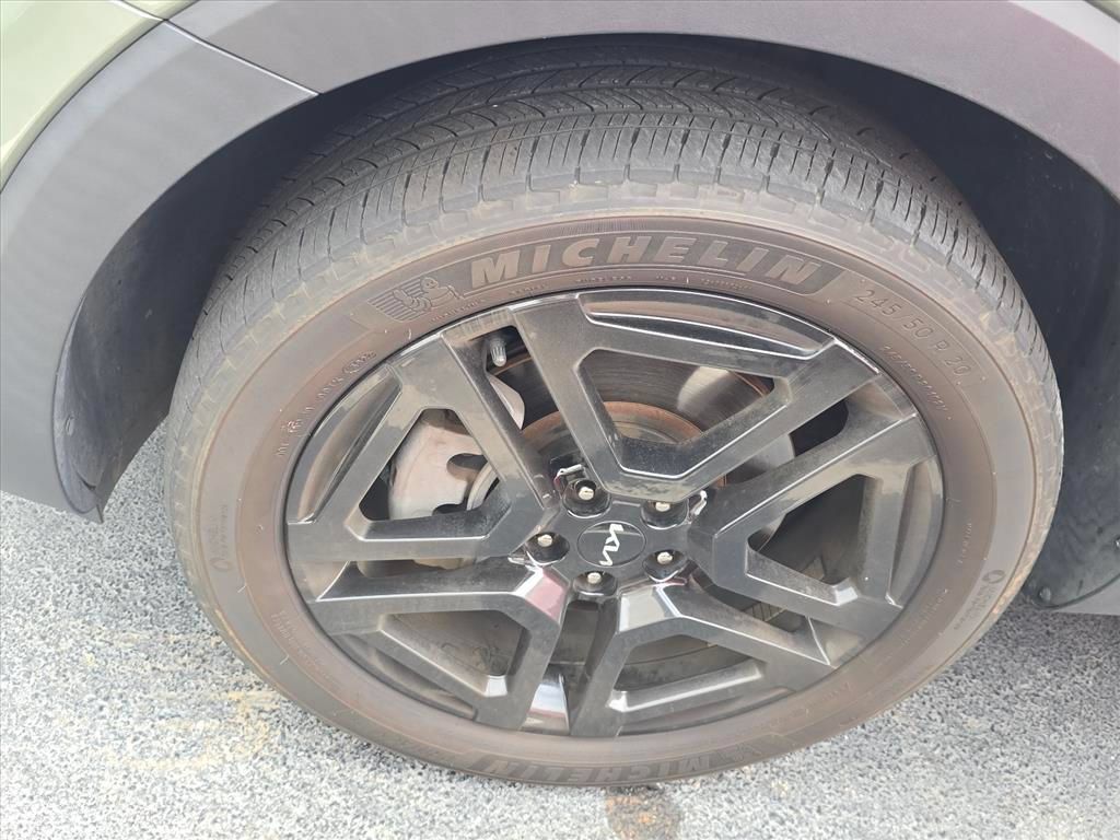 Certified 2023 Kia Telluride EX X-Line AWD/4WD image 4