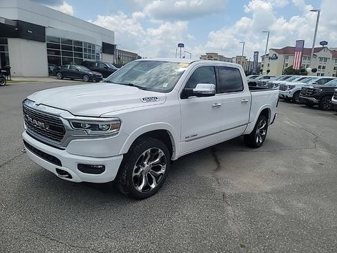 Used 2022 RAM 1500 Limited w/ Body Color Bumper Group AWD/4WD image 3