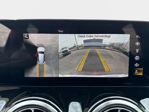 Used 2023 Mercedes-Benz GLB 250 GLB 250 image 26