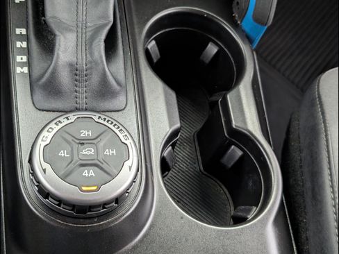 Used 2021 Ford Bronco Black Diamond image 15