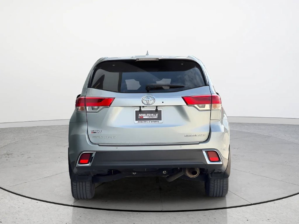 Used 2018 Toyota Highlander Limited AWD/4WD image 5