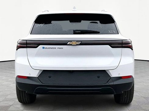 New 2026 Chevrolet Equinox EV LT image 5