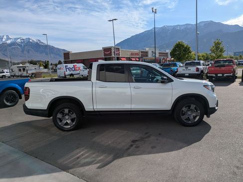Certified 2024 Honda Ridgeline TrailSport image 2