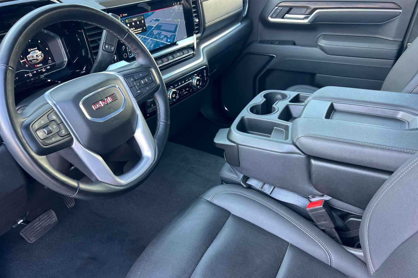 Used 2025 GMC Sierra 1500 SLT RWD image 11