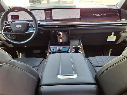 New 2026 Cadillac Escalade Platinum Sport AWD/4WD image 11
