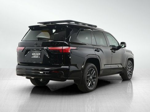 Used 2025 Toyota Sequoia Platinum image 5