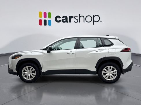 Used 2026 Toyota Corolla Cross L AWD/4WD image 2