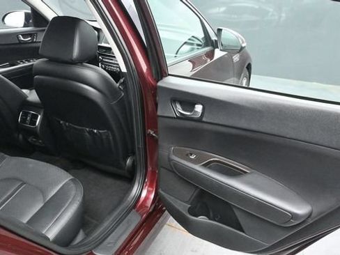 Used 2020 Kia Optima Premium FWD image 9