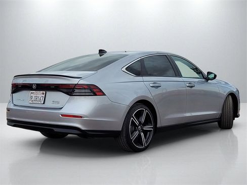 Used 2024 Honda Accord Sport image 4