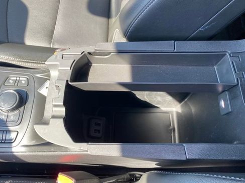 Certified 2022 GMC Terrain SLT w/ LPO, Floor Liner Package image 16