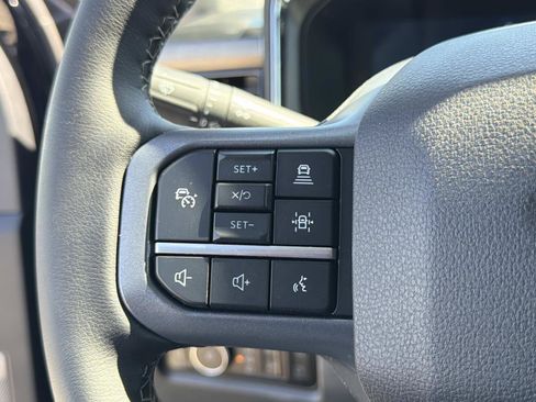 Used 2026 Ford F250 Lariat w/ Black Appearance Package image 22