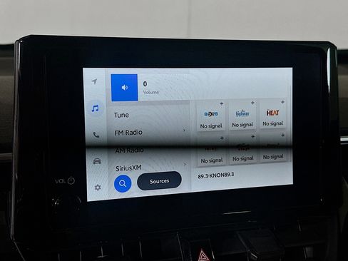 Used 2023 Toyota Corolla Cross LE image 19