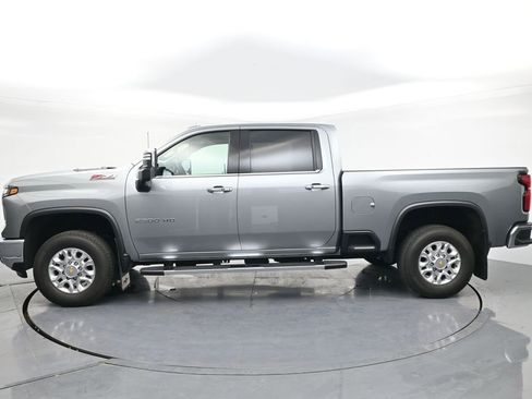 Used 2024 Chevrolet Silverado 2500 LTZ w/ LTZ Plus Package image 3