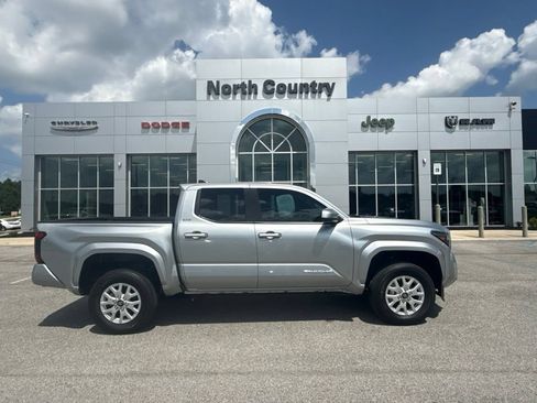 Used 2024 Toyota Tacoma SR5 w/ SR5 Upgrade Package AWD/4WD image 1