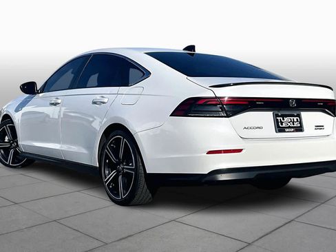 Used 2024 Honda Accord Sport image 11