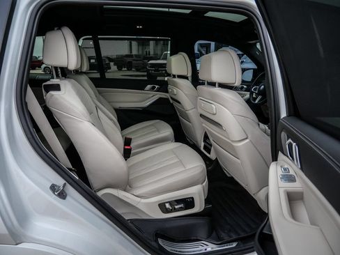 Used 2023 BMW X7 M60i w/ Executive Package AWD/4WD image 30