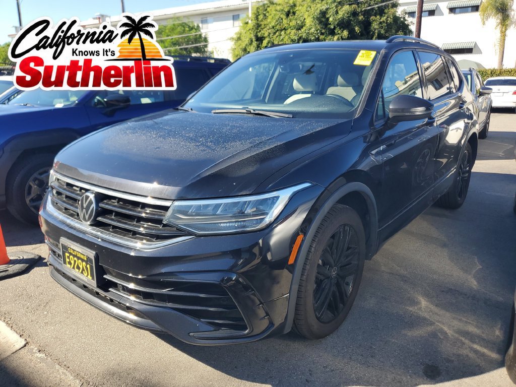 Used 2022 Volkswagen Tiguan SE R-Line FWD image 1