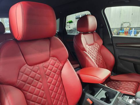 Certified 2025 Audi SQ5 Premium Plus w/ Premium Plus Package image 16