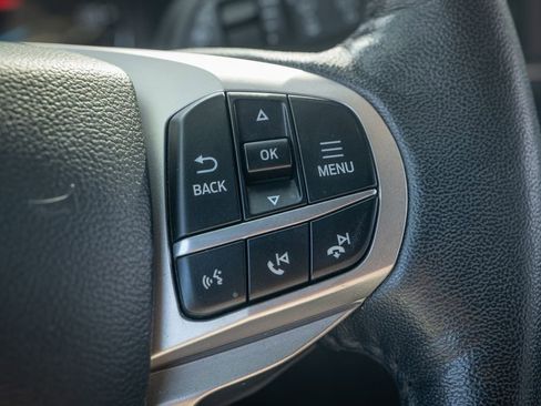 Used 2022 Ford Explorer XLT w/ Equipment Group 202A image 31