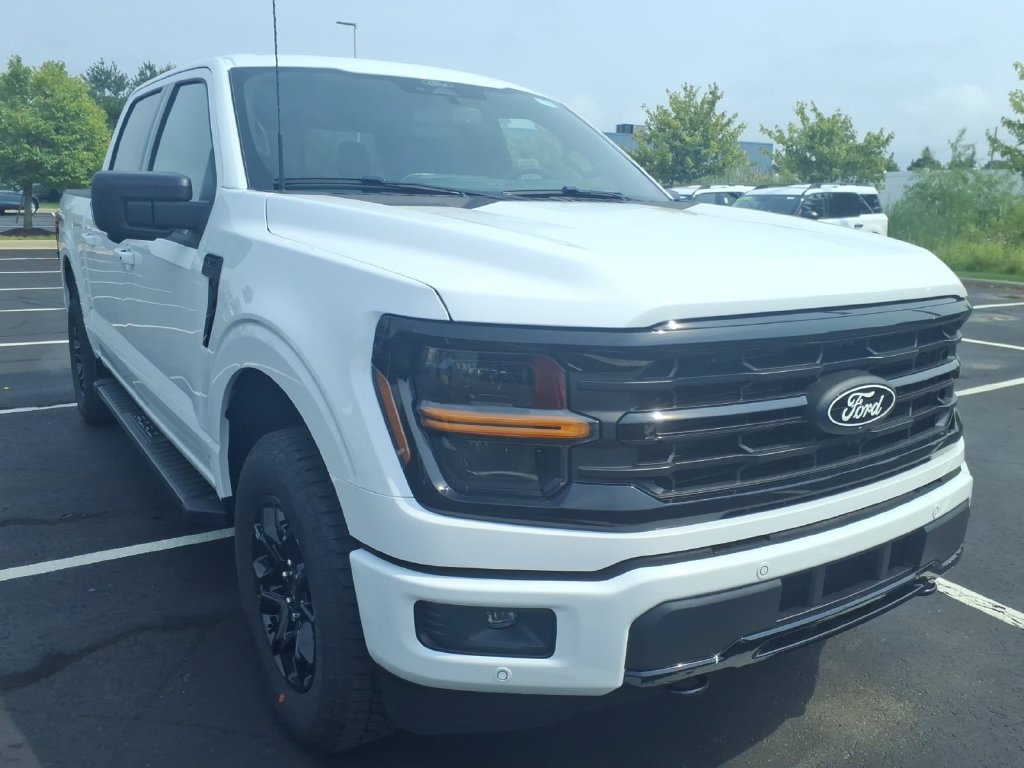 New 2026 Ford F150 XLT w/ Equipment Group 302A MID AWD/4WD image 3
