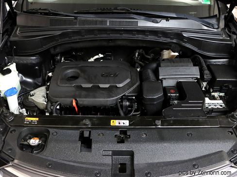 Used 2017 Hyundai Santa Fe Sport image 36