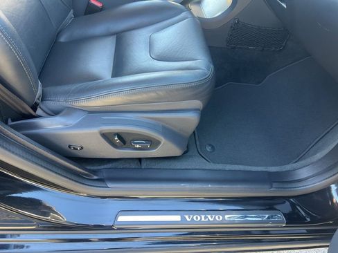 Used 2016 Volvo S60 T5 Premier w/ Convenience Package image 28