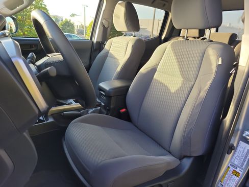 Used 2022 Toyota Tacoma SR5 image 19