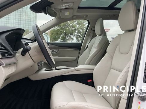 Certified 2023 Volvo XC90 B5 Plus w/ Protection Package Premier AWD/4WD image 27