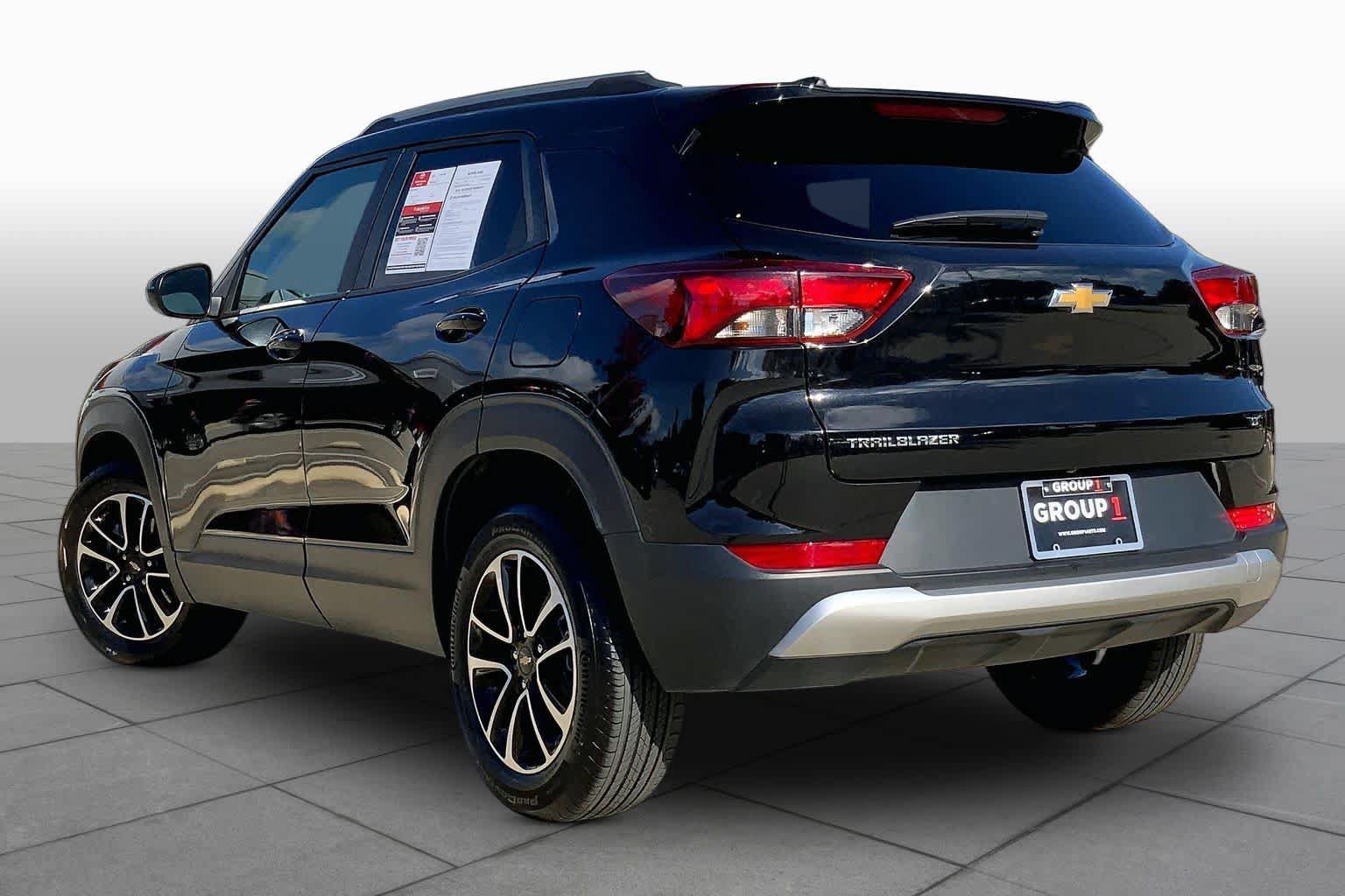 Used 2025 Chevrolet TrailBlazer LT FWD image 12