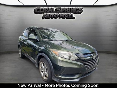 Used 2018 Honda HR-V LX image 1
