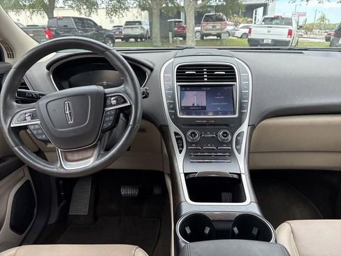 Used 2020 Lincoln Nautilus Reserve w/ Equipment Group 201A AWD/4WD image 10