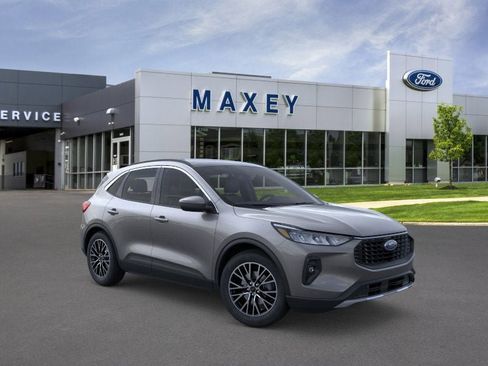New 2026 Ford Escape Plug-in Hybrid image 7