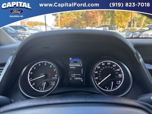 Used 2024 Toyota Camry SE image 24