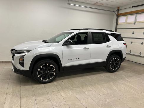New 2026 Chevrolet Equinox RS AWD/4WD image 2