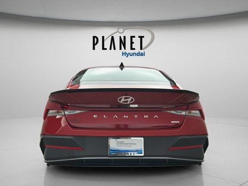 Certified 2025 Hyundai Elantra SEL FWD image 5