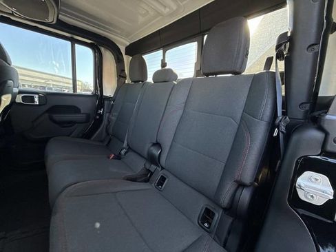 New 2026 Jeep Gladiator Rubicon w/ Safety Group image 19