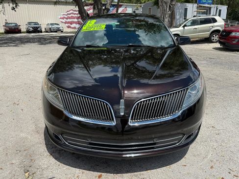 Used 2013 Lincoln MKS image 2