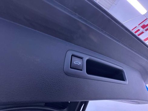 Used 2025 Toyota Highlander XSE AWD/4WD image 44