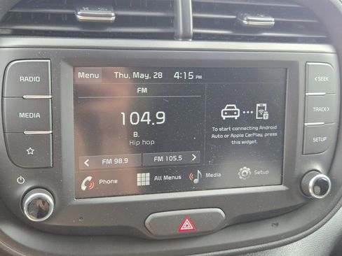 Certified 2025 Kia Soul LX w/ LX Technology Package FWD image 25