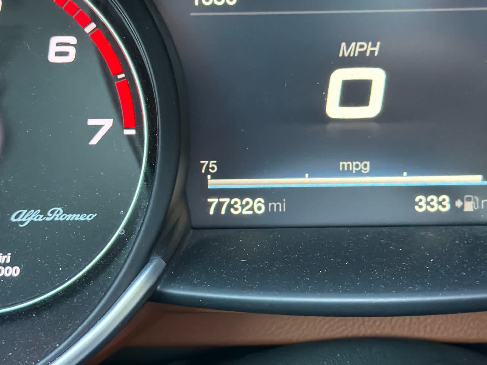 Used 2017 Alfa Romeo Giulia RWD image 25