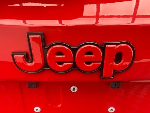 Used 2022 Jeep Renegade Latitude w/ Convenience Group AWD/4WD image 25