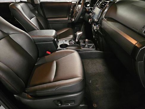 Used 2021 Toyota 4Runner TRD Off-Road Premium AWD/4WD image 21