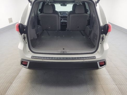 Used 2018 Toyota Highlander Limited Platinum image 29