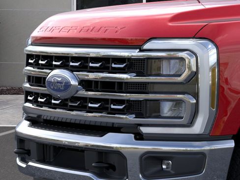 New 2026 Ford F250 4x4 Crew Cab Super Duty image 17