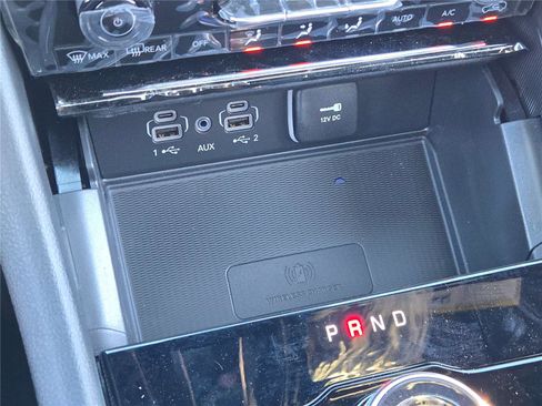 New 2025 Jeep Grand Cherokee Altitude image 33