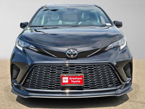 Certified 2026 Toyota Sienna XSE AWD/4WD image 8