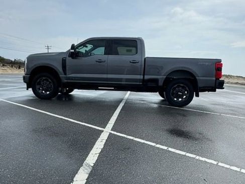 Used 2024 Ford F250 Lariat w/ Lariat Ultimate Package AWD/4WD image 7